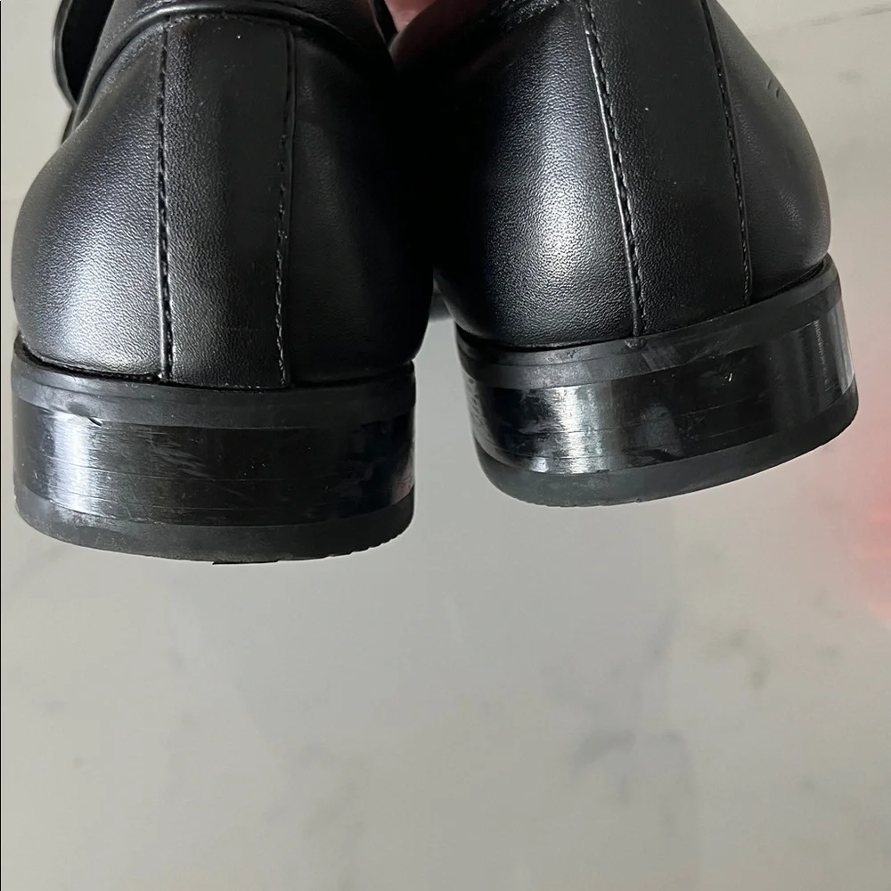 📫BUY 2 for $20 📫 Perry Ellis Black Leather Slip-On Loafers